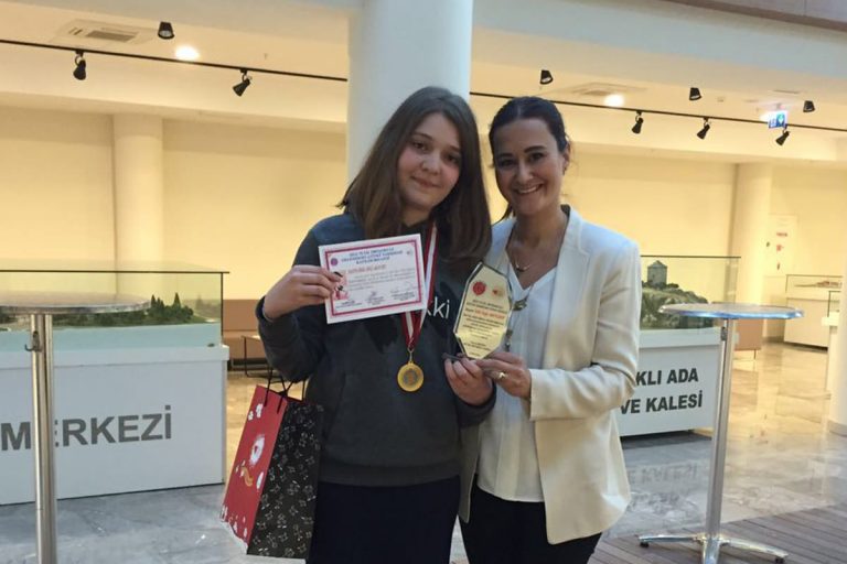 Ortaokul Öğrencimize "Kronometre" Öyküsüyle Ödül